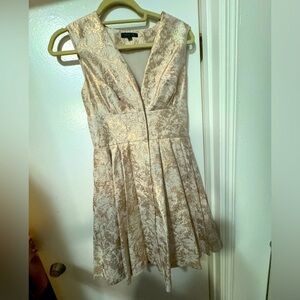 Rachel Zoe Size 6 Gold/Cream Dress